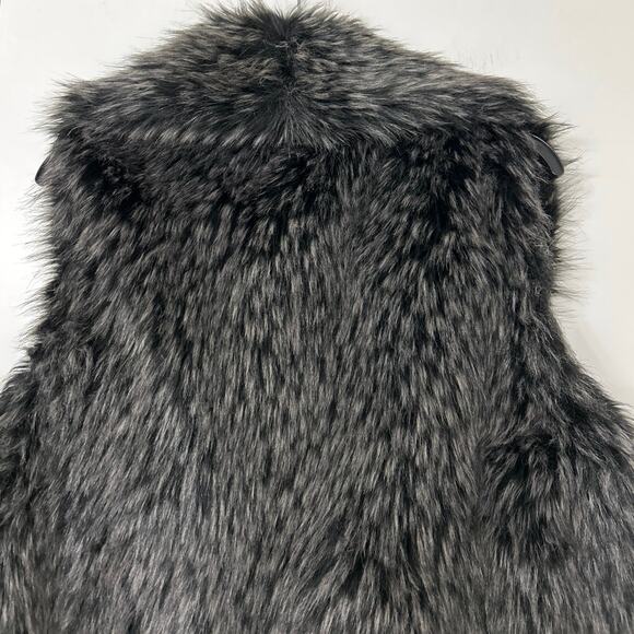White House Black Market Faux Fur Long Vest Gray Black Sleeveless Jacket Med - Picture 6 of 15